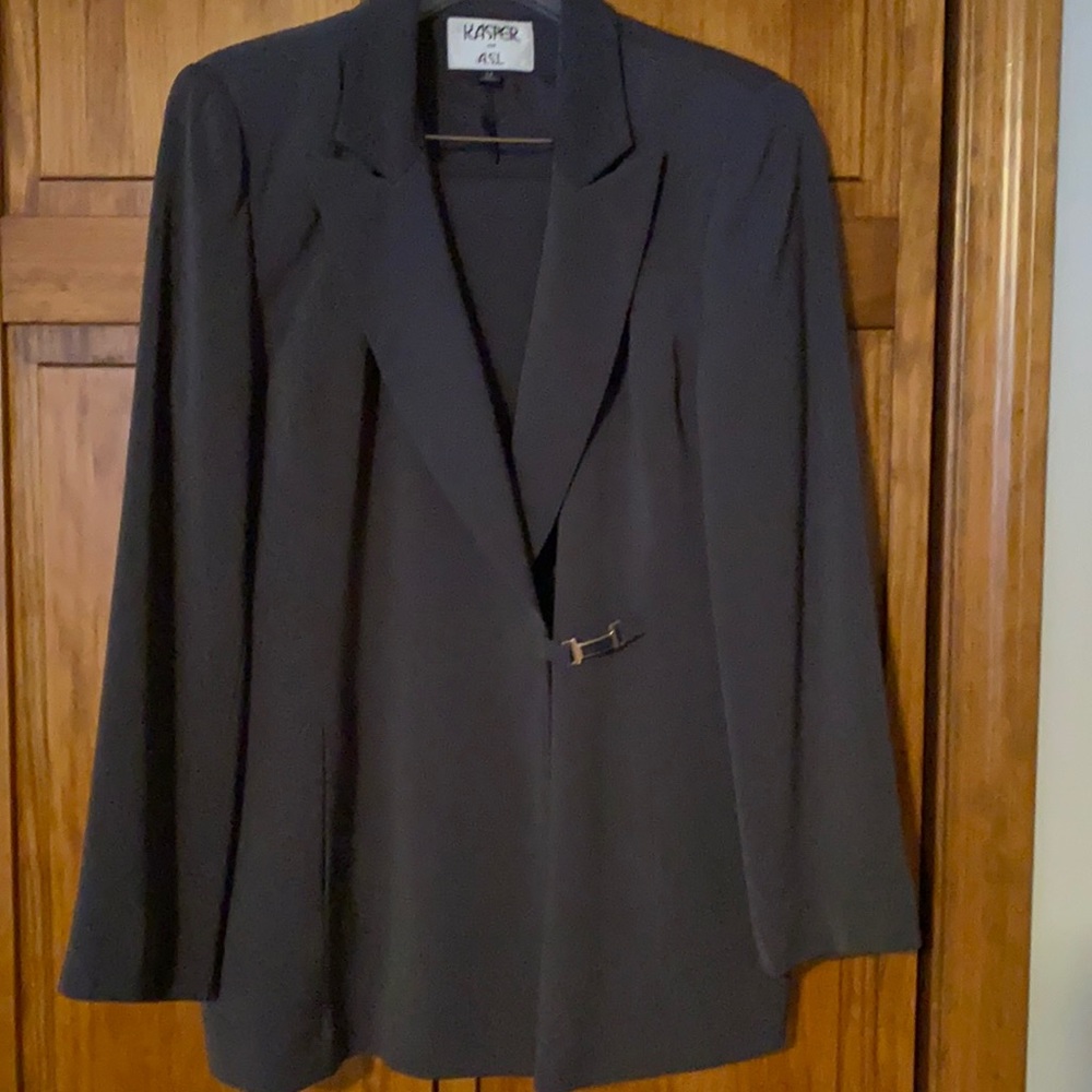 Fully lined Gray slate skirt suit size 14 NWOT